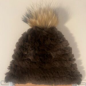 Fur beanie with Pom